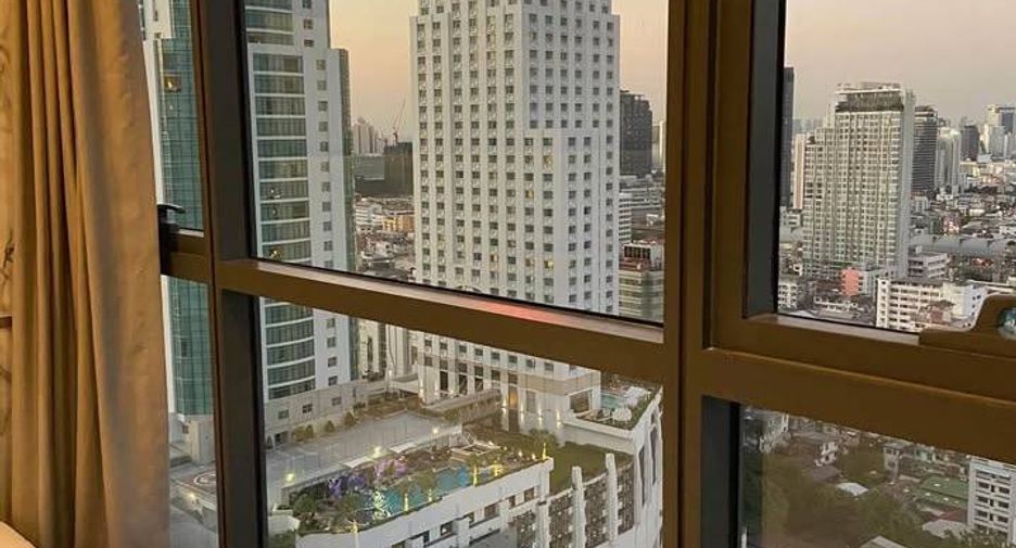 Condo en alquiler de 2 habitaciones en Pathum Wan, Bangkok
