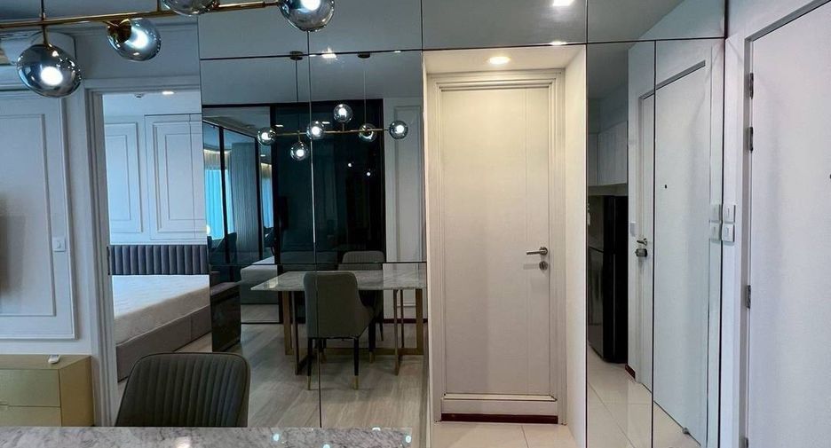 Wohnung zur Miete mit 2 Zimmer in Pathum Wan, Bangkok