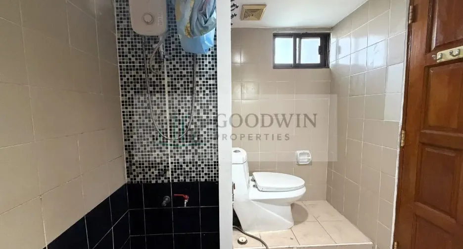 À louer et à vendre 1 chambre condo à Pratumnak, Pattaya