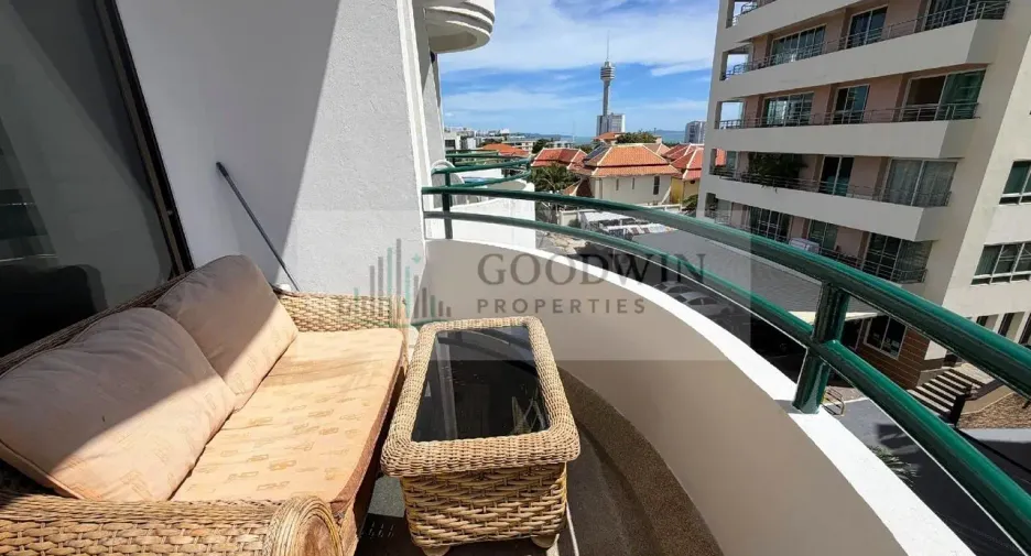 À louer et à vendre 1 chambre condo à Pratumnak, Pattaya