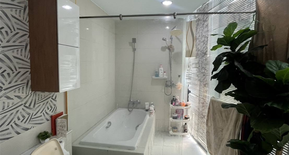 Wohnung zum Kauf mit 2 Zimmer in Watthana, Bangkok