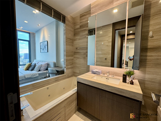 For sale 2 bedrooms condo in Khlong Toei, Bangkok