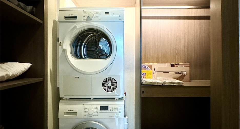 Condo en alquiler de 2 habitaciones en Khlong Toei, Bangkok