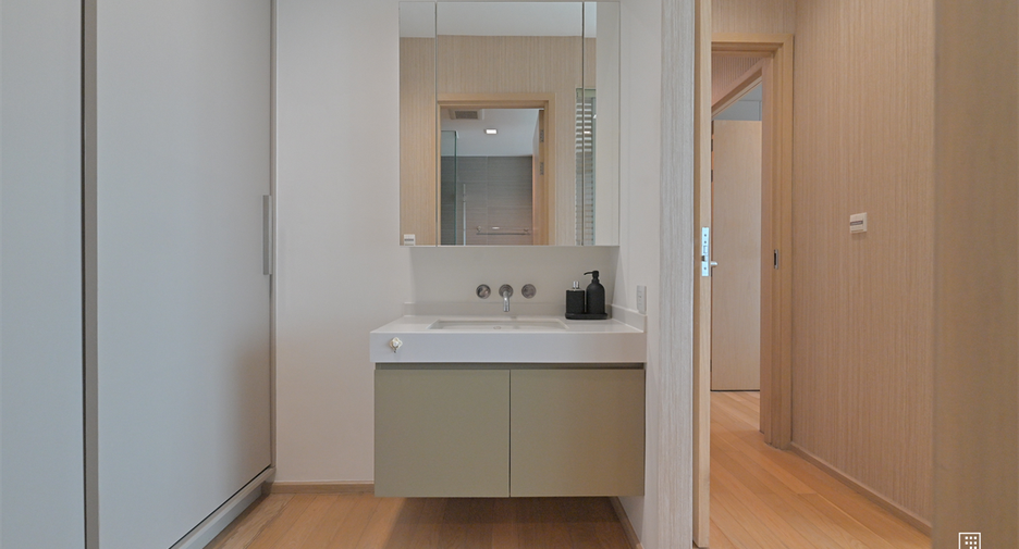 Condo en alquiler de 2 habitaciones en Khlong Toei, Bangkok