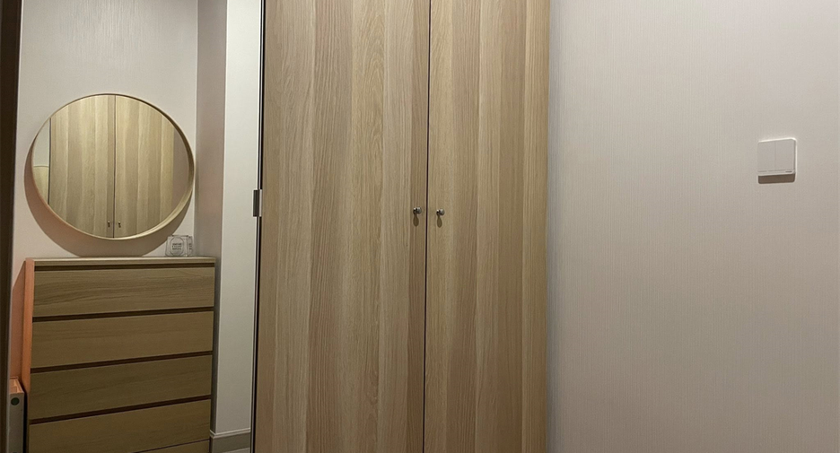 Wohnung zur Miete mit 1 Zimmer in Bang Rak, Bangkok