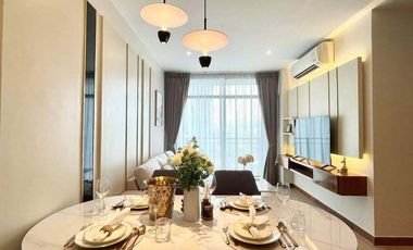 Condo en alquiler de 2 habitaciones en Mueang Phuket, Phuket