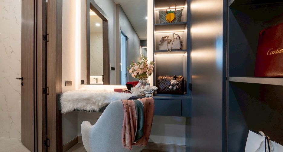 For sale 4 bedrooms villa in East Pattaya, Pattaya