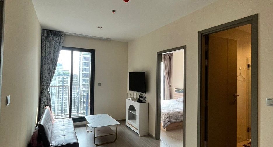 À louer 2 chambres condo à Huai Khwang, Bangkok