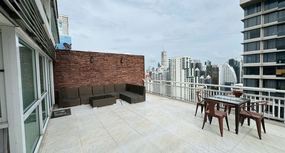À vendre et à louer 2 chambres condo à Watthana, Bangkok