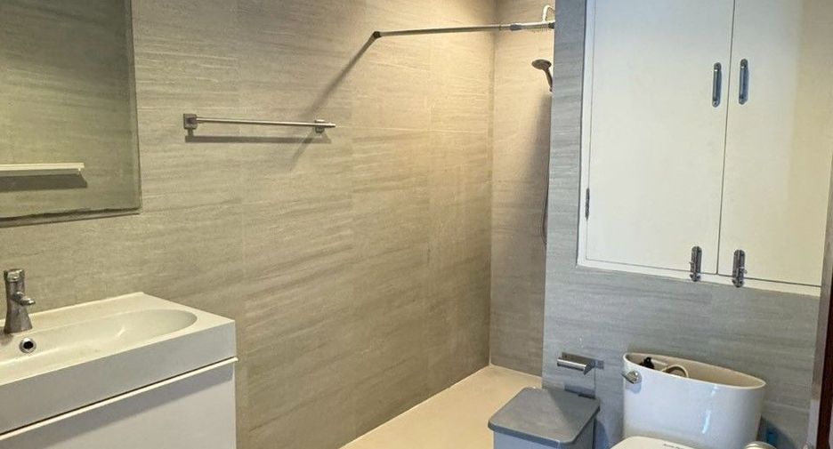 For rent and for sale 3 bedrooms condo in Watthana, Bangkok