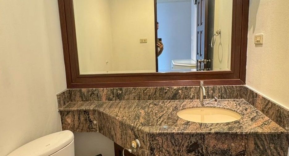 For rent and for sale 3 bedrooms condo in Watthana, Bangkok