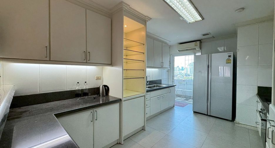 For rent and for sale 3 bedrooms condo in Watthana, Bangkok