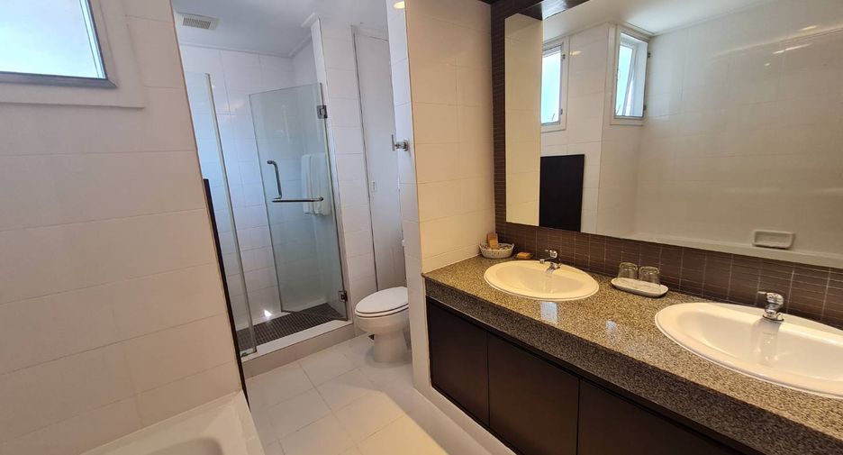 Wohnung zur Miete mit 4 Zimmer in Khlong Toei, Bangkok