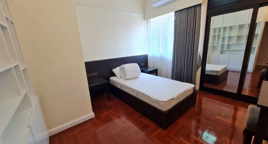 Wohnung zur Miete mit 4 Zimmer in Khlong Toei, Bangkok