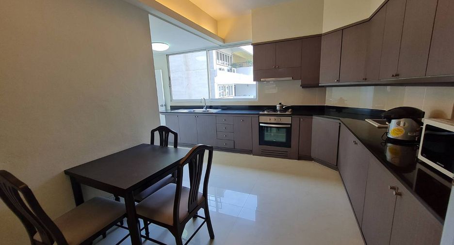 Wohnung zur Miete mit 4 Zimmer in Khlong Toei, Bangkok