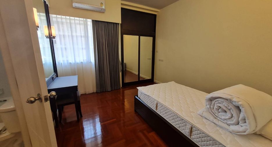Wohnung zur Miete mit 4 Zimmer in Khlong Toei, Bangkok