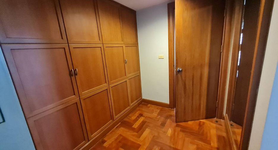 Аренда 2 спальни кондо в Кхлонг Тоеи, Бангкок