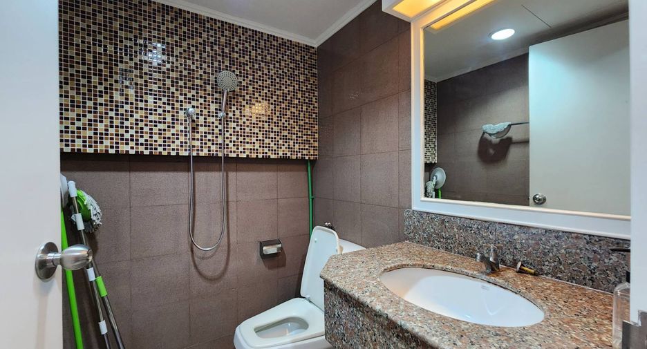 À louer 1 chambre condo à Khlong Toei, Bangkok