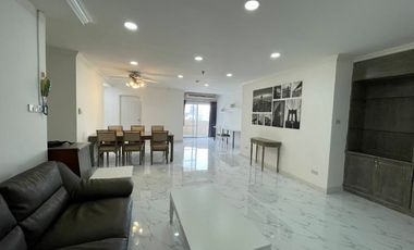À louer 2 chambres condo à Watthana, Bangkok