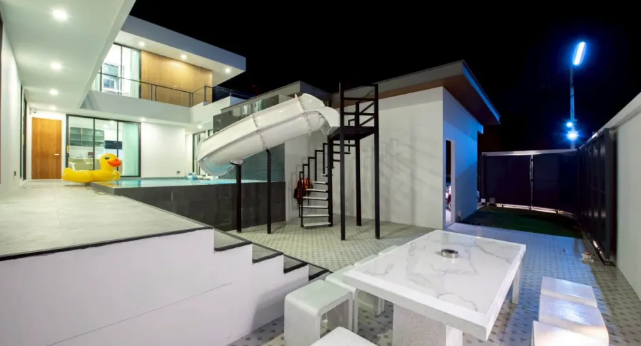 For sale 5 bedrooms villa in Huay Yai, Pattaya
