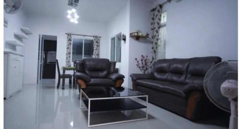 For sale 4 bedrooms apartment in East Pattaya, Pattaya