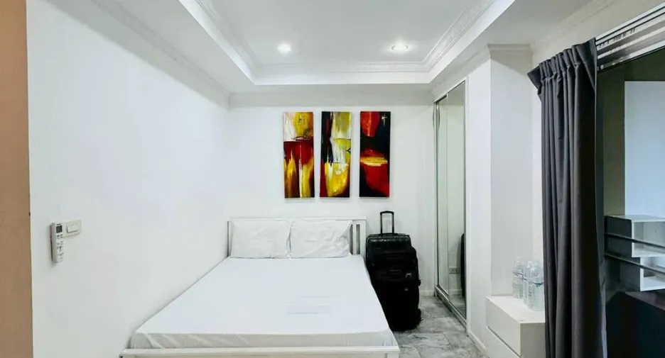 For sale スタジオ condo in Pratumnak, Pattaya