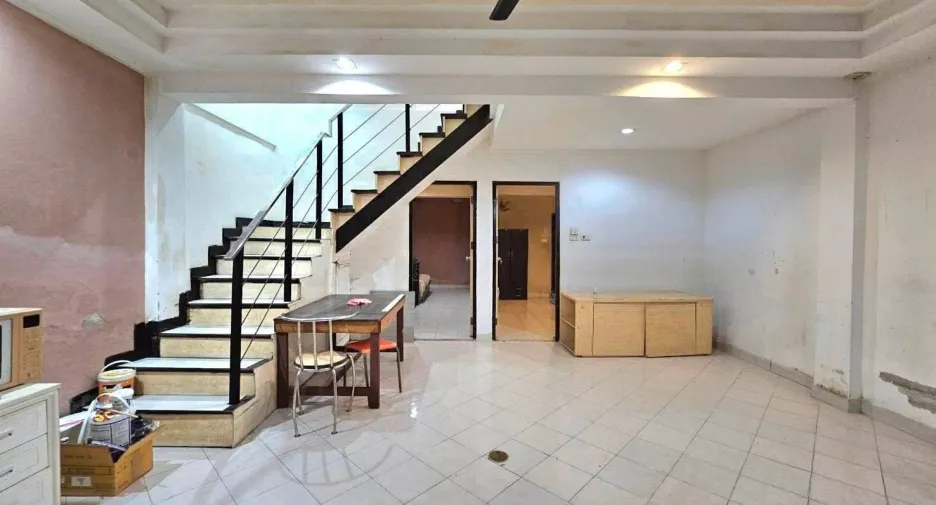For sale 7 bedrooms hotel in Pratumnak, Pattaya
