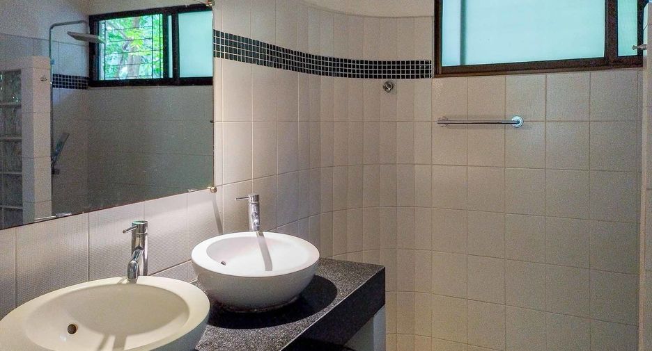 Продажа 5 спальни отель в Ханг Донг, Чианг Маи