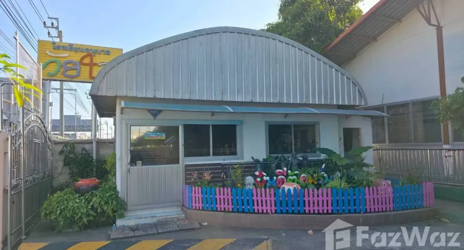 出租 12 卧室 办公室 在 Mueang Nonthaburi, Nonthaburi