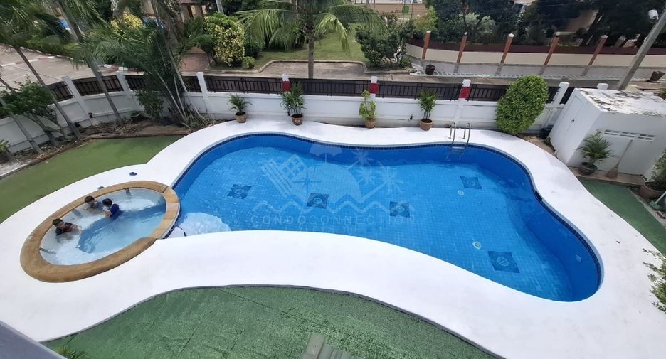 For rent 6 bedrooms house in East Pattaya, Pattaya