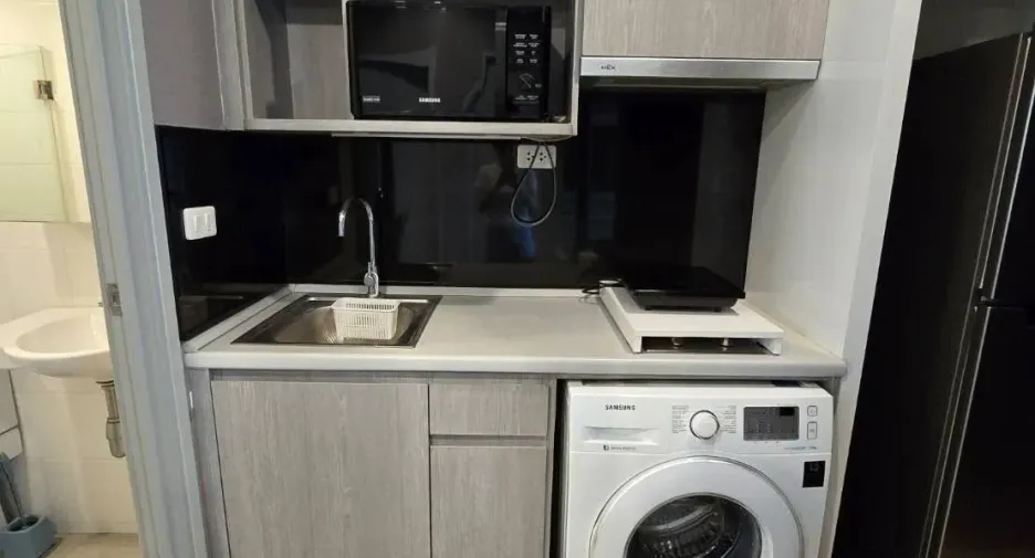 Condo en alquiler de 2 habitaciones en Thon Buri, Bangkok