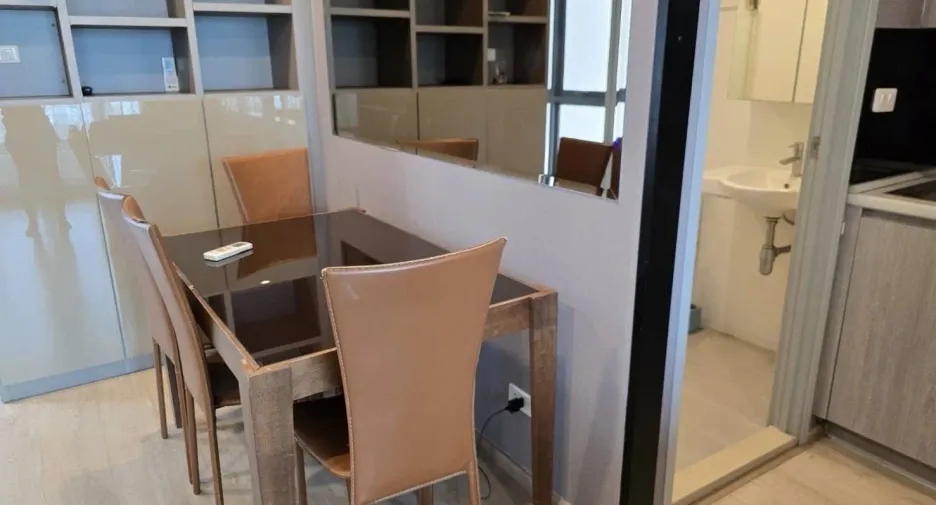Condo en alquiler de 2 habitaciones en Thon Buri, Bangkok