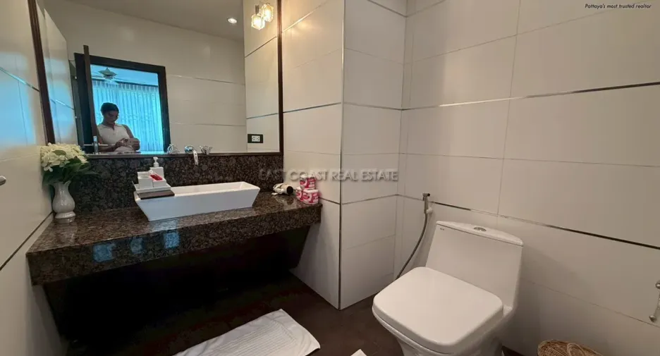 For rent 2 bedrooms condo in Bang Lamung, Chonburi