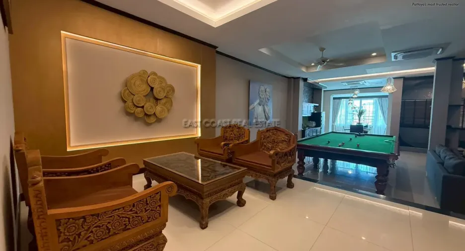 For rent 2 bedrooms condo in Bang Lamung, Chonburi