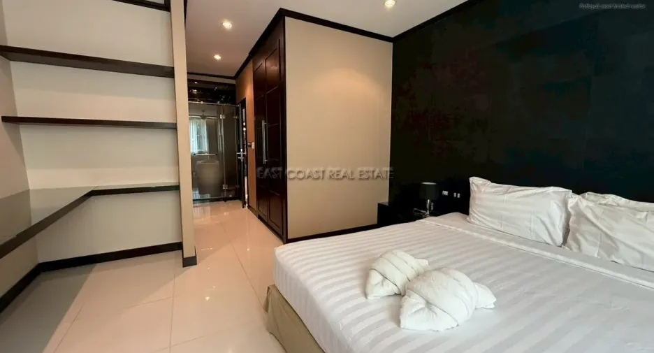 For rent 2 bedrooms condo in Bang Lamung, Chonburi