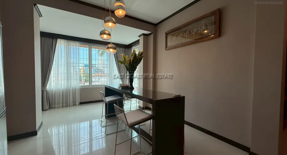 For rent 2 bedrooms condo in Bang Lamung, Chonburi