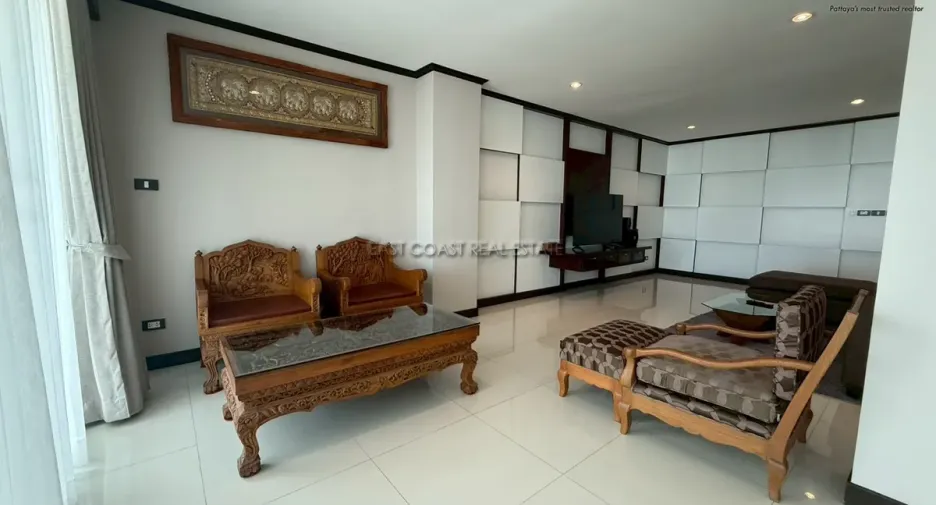 For rent 2 bedrooms condo in Bang Lamung, Chonburi