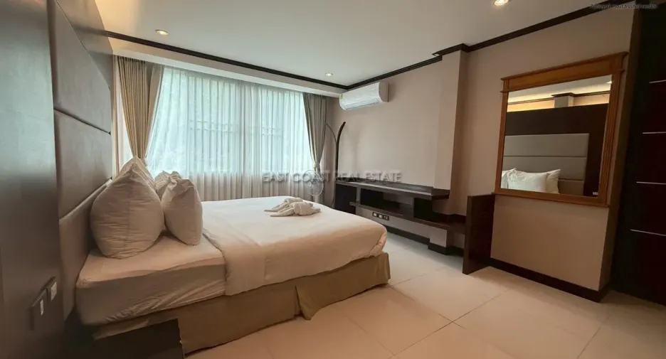 For rent 2 bedrooms condo in Bang Lamung, Chonburi