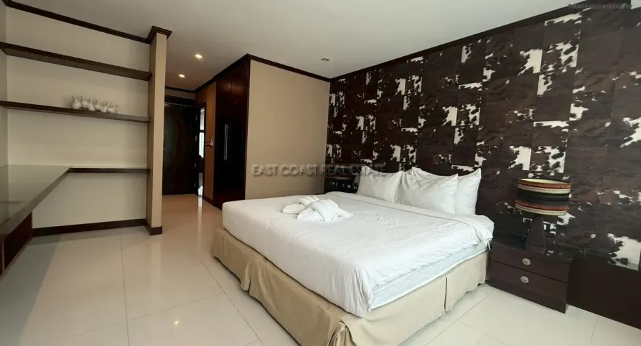 For rent 2 bedrooms condo in Bang Lamung, Chonburi