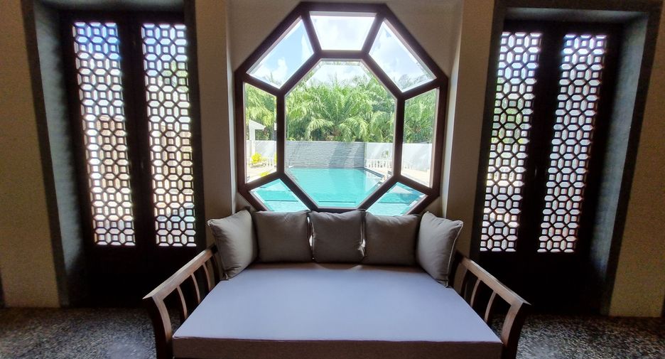 For sale 5 bedrooms villa in Thalang, Phuket