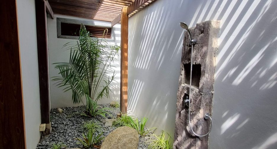 For sale 5 bedrooms villa in Thalang, Phuket