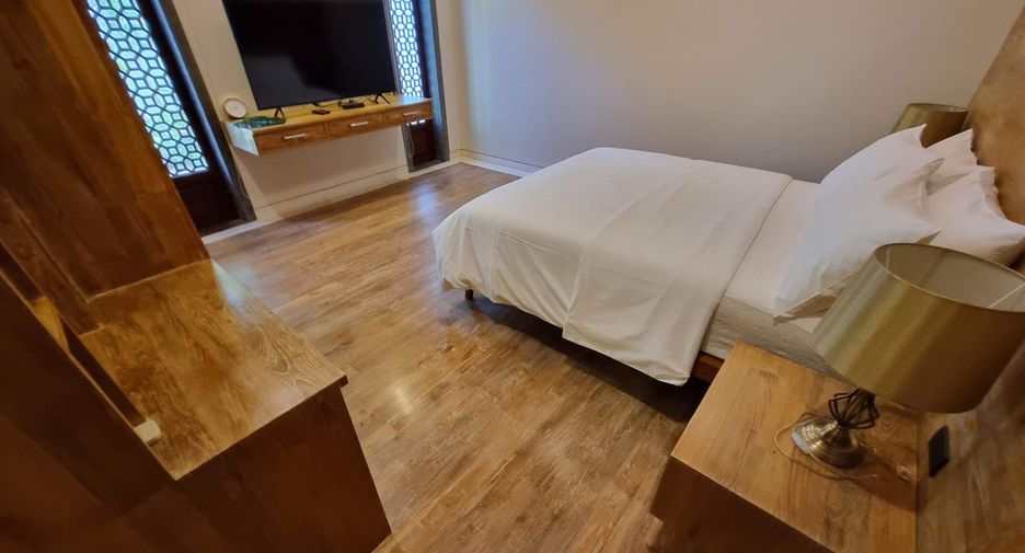 For sale 5 bedrooms villa in Thalang, Phuket