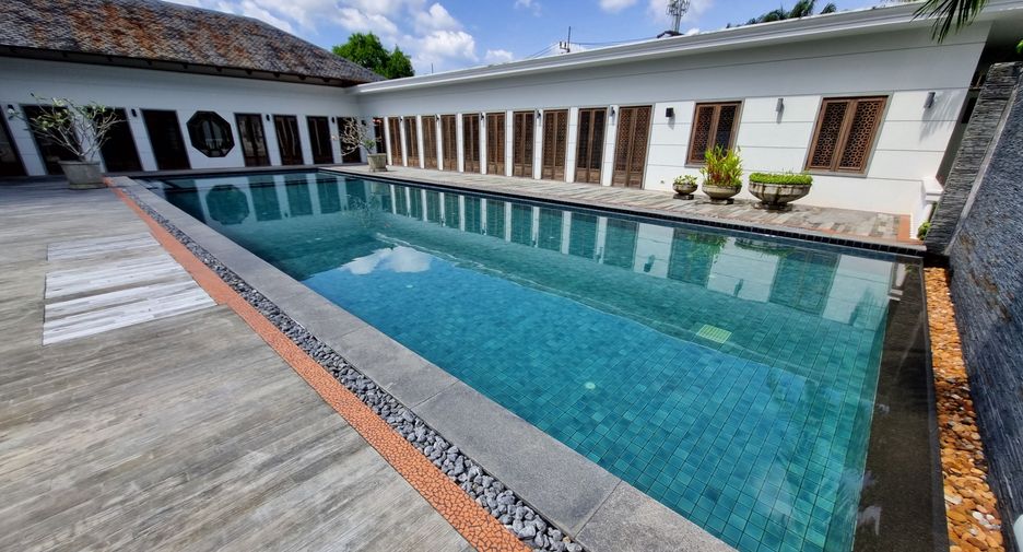 For sale 5 bedrooms villa in Thalang, Phuket