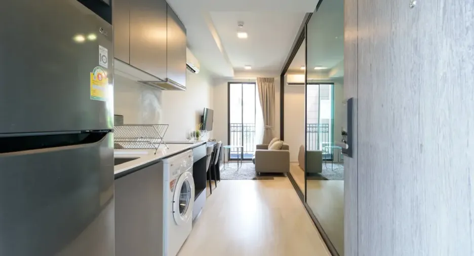 For rent 1 bed condo in Khlong Toei, Bangkok