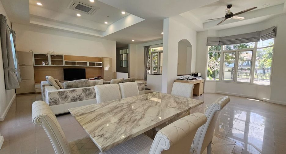 Villa zum Kauf mit 4 Zimmer in Mueang Phuket, Phuket