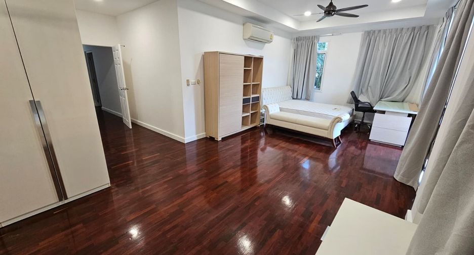 Villa zum Kauf mit 4 Zimmer in Mueang Phuket, Phuket