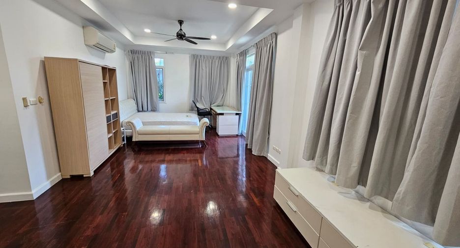 Villa zum Kauf mit 4 Zimmer in Mueang Phuket, Phuket
