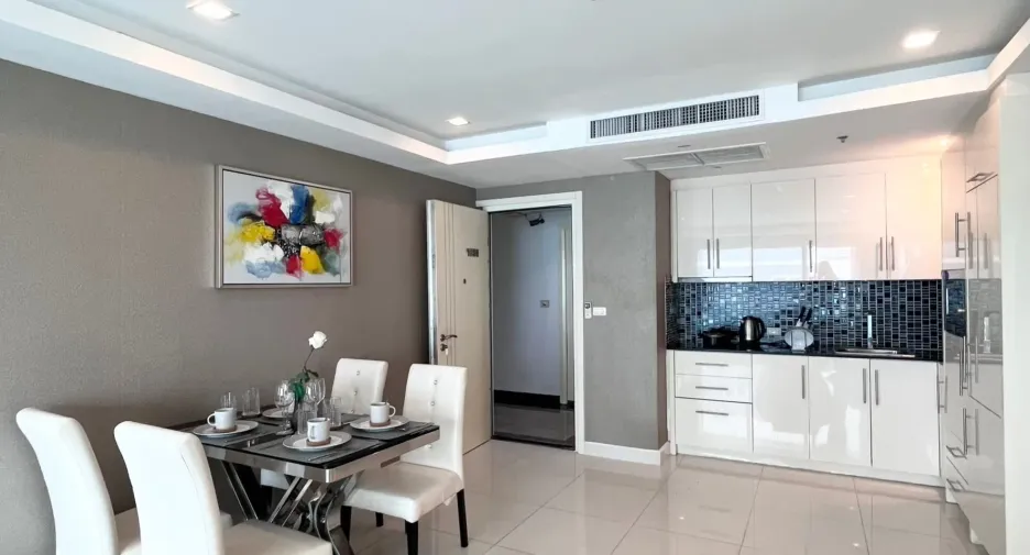 À louer 2 chambres condo à Pratumnak, Pattaya