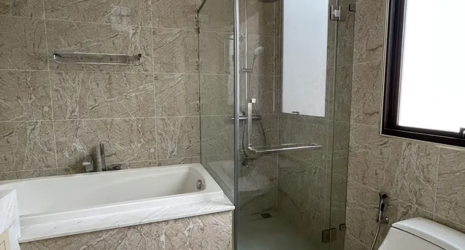 Haus zur Miete mit 4 Zimmer in San Sai, Chiang Mai