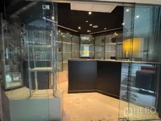 For rent retail Space in Watthana, Bangkok